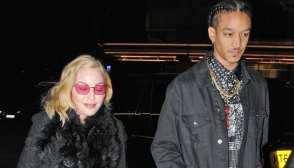 Madonna, Ahlamalik Williams