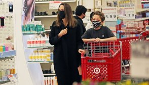 Angelina Jolie Knox Jolie-Pitt