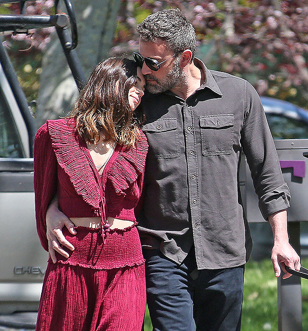 Ana de Armas Amy Winehouse You Sent Me Flying Video