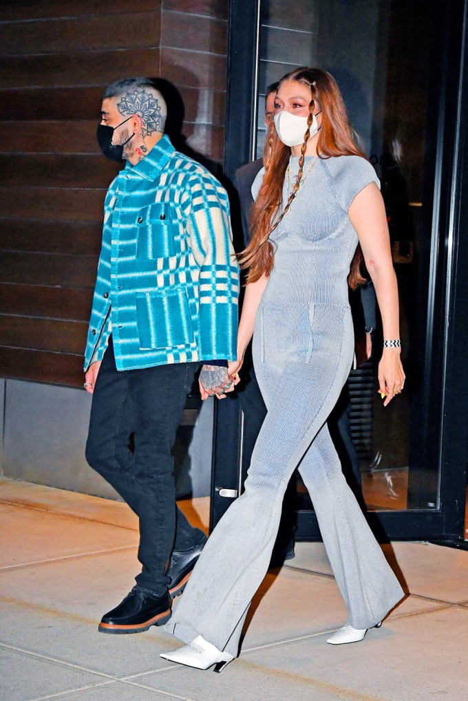 Gigi Hadid & Zayn Malik hand in hand