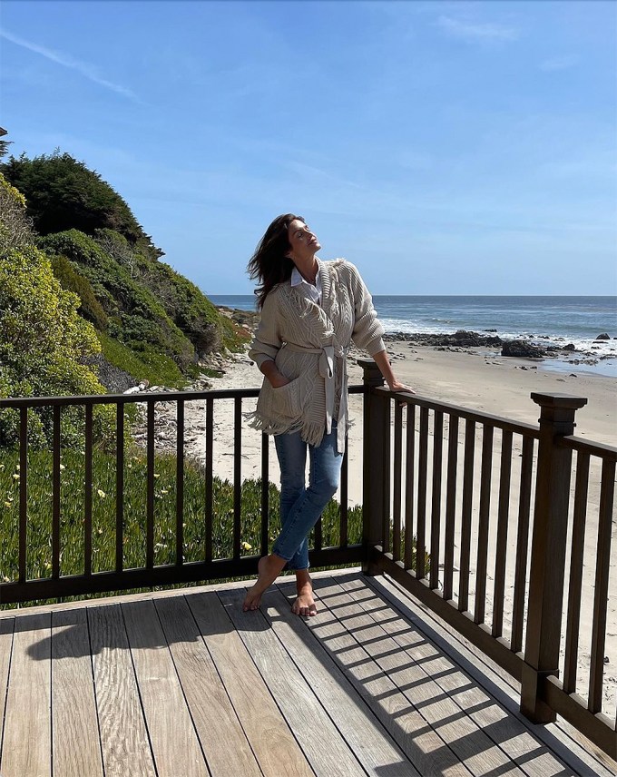 Cindy Crawford wears DL1961’s Chrissy Skinny Ultra High Rise jeans