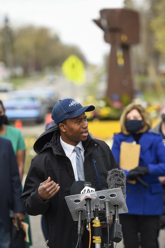 Brooklyn Center Mayor Mike Elliott Speaks at Dante Wright Memorial