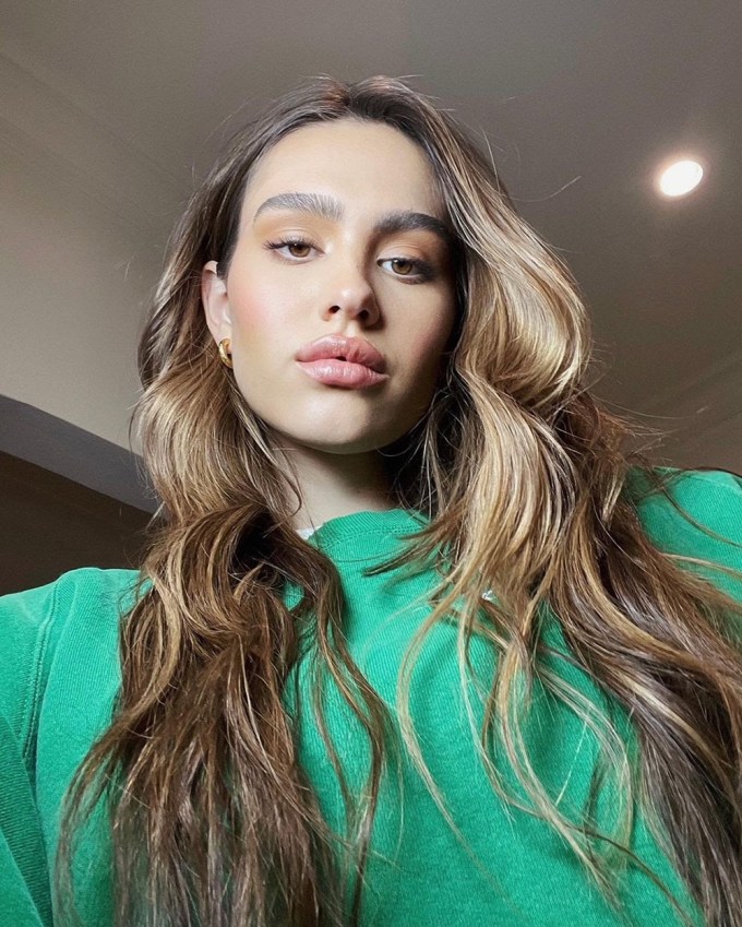 Amelia Hamlin in Arms of Eve