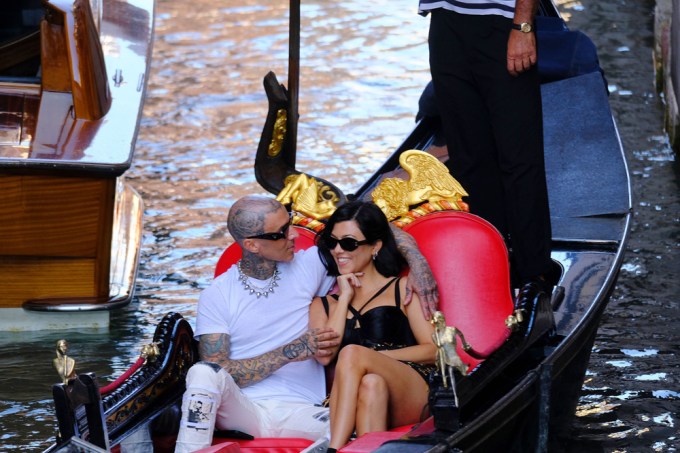 Kourtney Kardashian & Travis Barker Explore The Canals