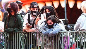 Kourtney Kardashian, Travis Barker