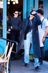 Kylie and Kendall Jenner seen leaving from breakfast in New York City.

Pictured: Kylie Jenner,Kendall Jenner
Ref: SPL5500861 081122 NON-EXCLUSIVE
Picture by: WavyPeter / SplashNews.com

Splash News and Pictures
USA: +1 310-525-5808
London: +44 (0)20 8126 1009
Berlin: +49 175 3764 166
photodesk@splashnews.com

World Rights