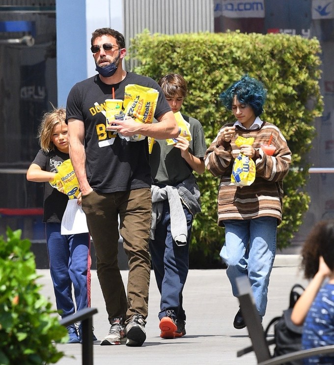 Ben Affleck Takes The Kids For Pretzels