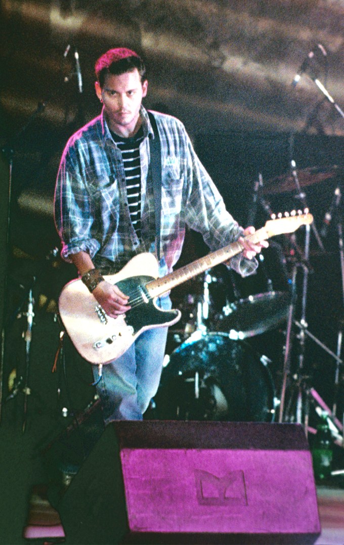 Johnny Depp Performs In 1997