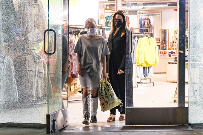 Angelina Jolie Shops With Vivienne