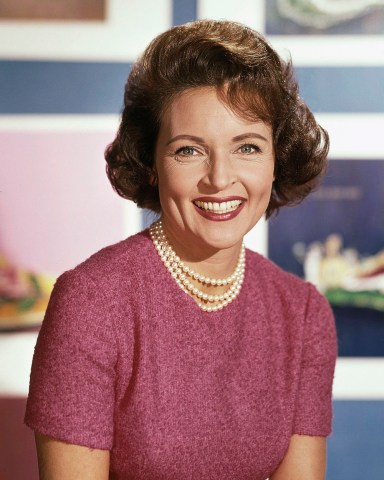 Betty White Actress Betty White in 1965Actress Betty White, USA