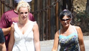Britney and Lynne Spears