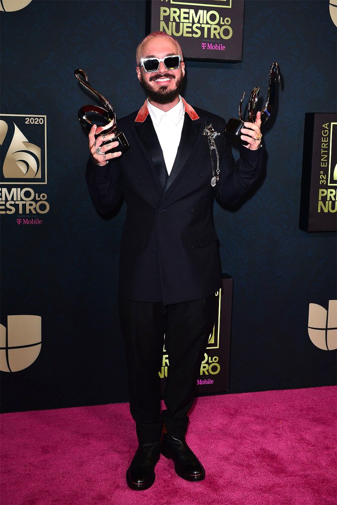 J Balvin Wins At The Premio Lo Nuestro Awards