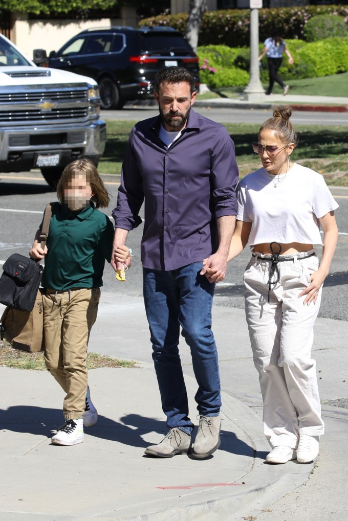 Ben Affleck & Jennifer Lopez Run Errands