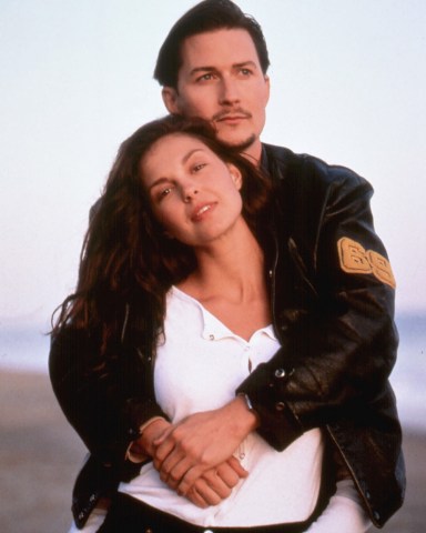 Editorial use only. No book cover usage.
Mandatory Credit: Photo by Moviestore/Shutterstock (1613328a)
Ruby In Paradise,  Ashley Judd,  Todd Field
Film and Television