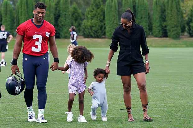 Russell Wilson & Ciara with their kids