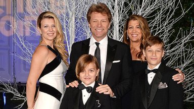 jon bon jovi with his wife and kids