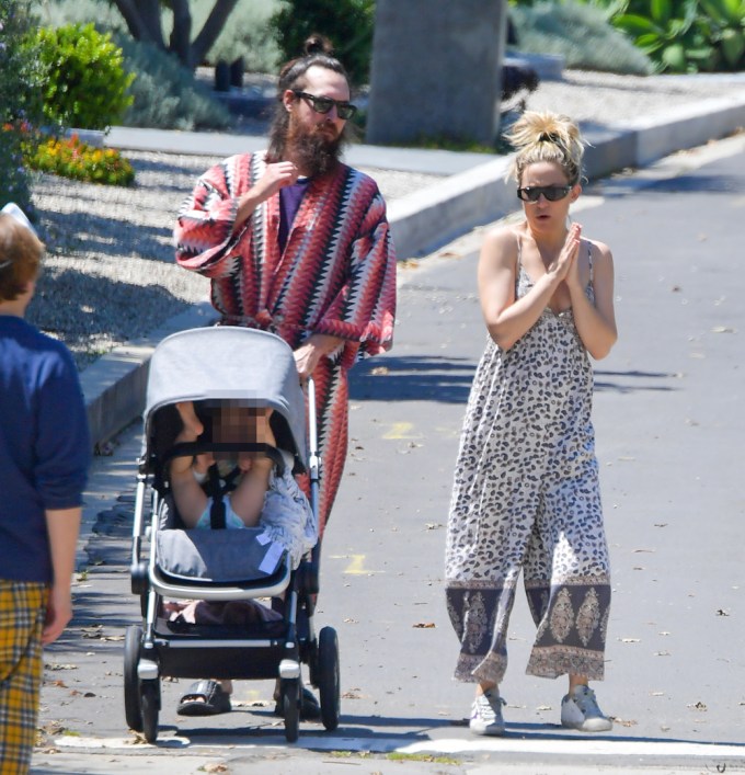 Kate Hudson & Danny Fujikawa walking