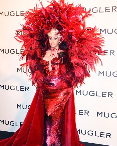 Cardi B. arriving at the 'Thierry Mugler: Couturissime' exhibition opening held at the Museum of Fine Arts in Paris, France on September 28, 2021. Photo by Mireille Ampilhac/ABACAPRESS.COMPictured: Cardi BRef: SPL5261555 280921 NON-EXCLUSIVEPicture by: AbacaPress / SplashNews.comSplash News and PicturesUSA: +1 310-525-5808London: +44 (0)20 8126 1009Berlin: +49 175 3764 166photodesk@splashnews.comUnited Arab Emirates Rights, Australia Rights, Bahrain Rights, Canada Rights, Greece Rights, India Rights, Israel Rights, South Korea Rights, New Zealand Rights, Qatar Rights, Saudi Arabia Rights, Singapore Rights, Thailand Rights, Taiwan Rights, United Kingdom Rights, United States of America Rights