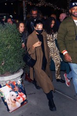 *EXCLUSIVE* New York City, NY  - Zoe Kravitz, Channing Tatum, Jason Momoa, and his kids were spotted walking back from dinner this evening in New York City.

Pictured: Jason Momoa, Zoe Kravitz

BACKGRID USA 28 FEBRUARY 2022 

BYLINE MUST READ: BlayzenPhotos / BACKGRID

USA: +1 310 798 9111 / usasales@backgrid.com

UK: +44 208 344 2007 / uksales@backgrid.com

*UK Clients - Pictures Containing Children
Please Pixelate Face Prior To Publication*