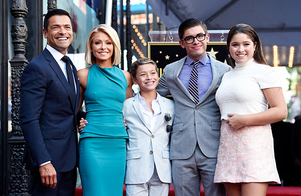 Kelly Ripa & Mark Consuelos with their kids