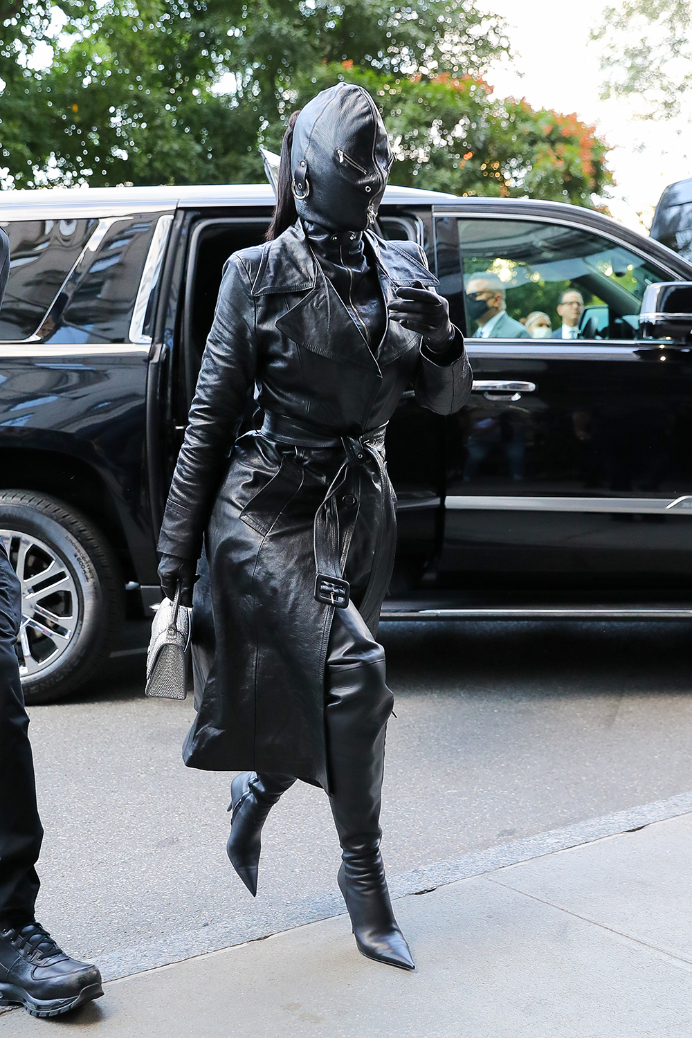 Kim Kardashian goes incognito while arrives in New York City