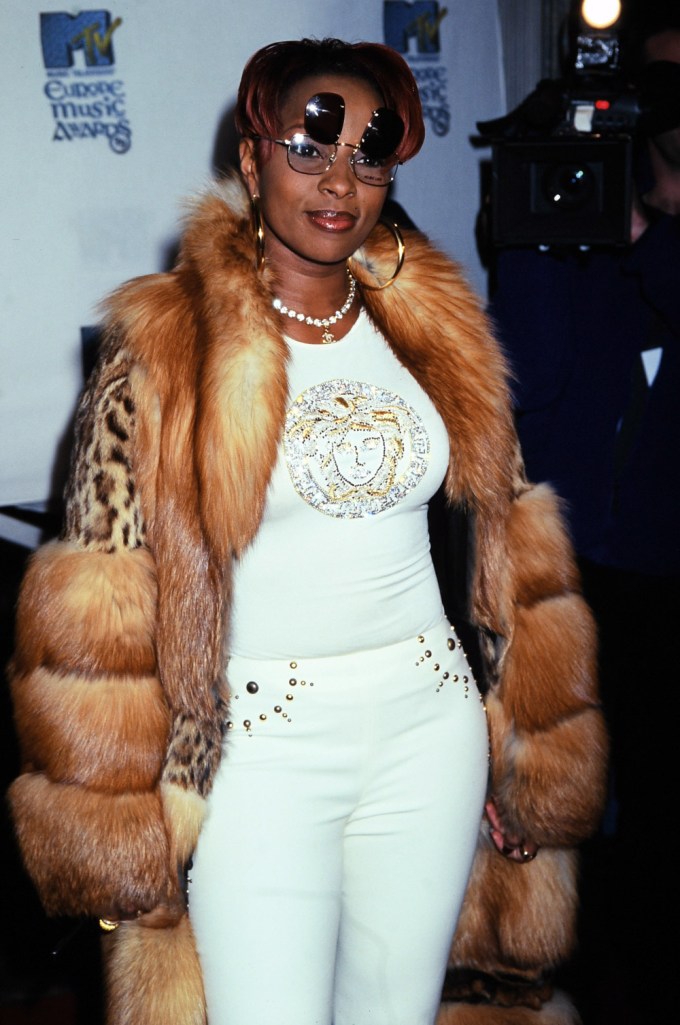 Mary J. Blige at a 1999 MTV Event