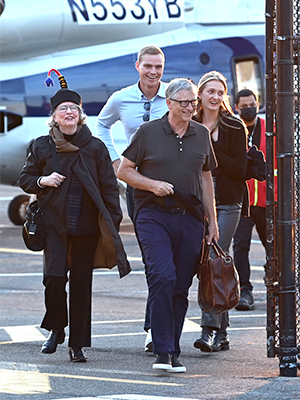 Bill Gates & family friends