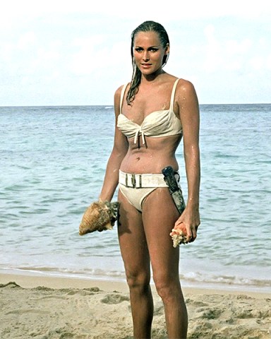 Editorial use only. No book cover usage.
Mandatory Credit: Photo by Danjaq/Eon/Ua/Kobal/Shutterstock (5886279bn)
Ursula Andress
Dr. No - 1962
Director: Terence Young
Danjaq/EON/UA
BRITAIN
Scene Still
James Bond
Action/Adventure
James Bond contre Docteur No