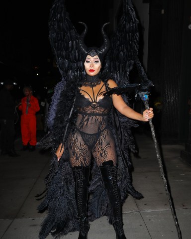 La La Anthony transforms into an eye-popping Maleficent as she pairs racy lingerie with evil queen's horns and wings for Halloween in NYC

Pictured: La La Anthony
Ref: SPL5125828 311019 NON-EXCLUSIVE
Picture by: Felipe Ramales / SplashNews.com

Splash News and Pictures
USA: +1 310-525-5808
London: +44 (0)20 8126 1009
Berlin: +49 175 3764 166
photodesk@splashnews.com

World Rights