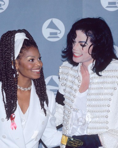 Michael Jackson and his sister Janet Jackson
35th Grammy Awards in Los Angeles, America - Feb 1993