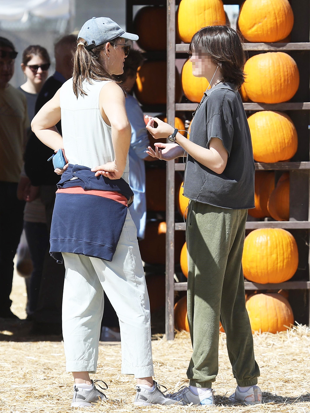 *EXCLUSIVE* Jennifer Garner gets into the Halloween spirit!