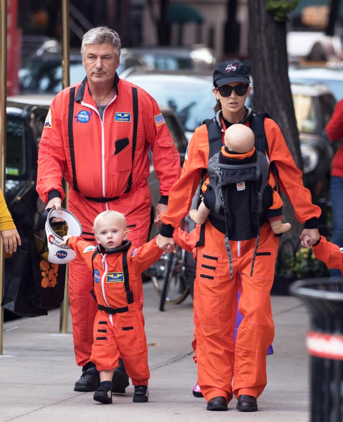 Alec & Hilaria Baldwin’s Sons As Astronauts