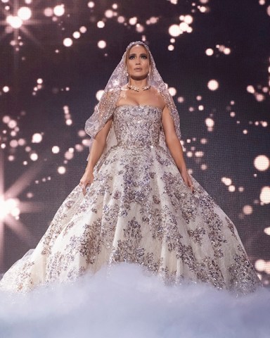 Jennifer Lopez as Kat Valdez in Marry Me, directed by Kat Coiro.