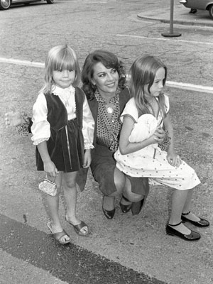 Natalie Wood & daughters Natasha & Courtney