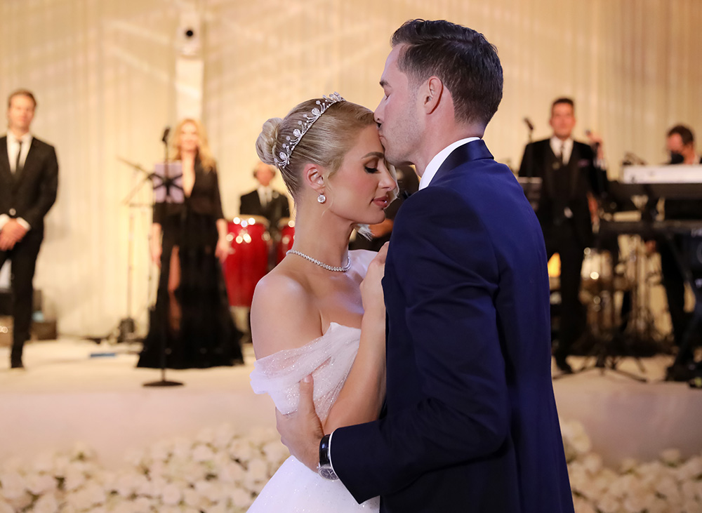 Paris Hilton and Carter Reum first dance