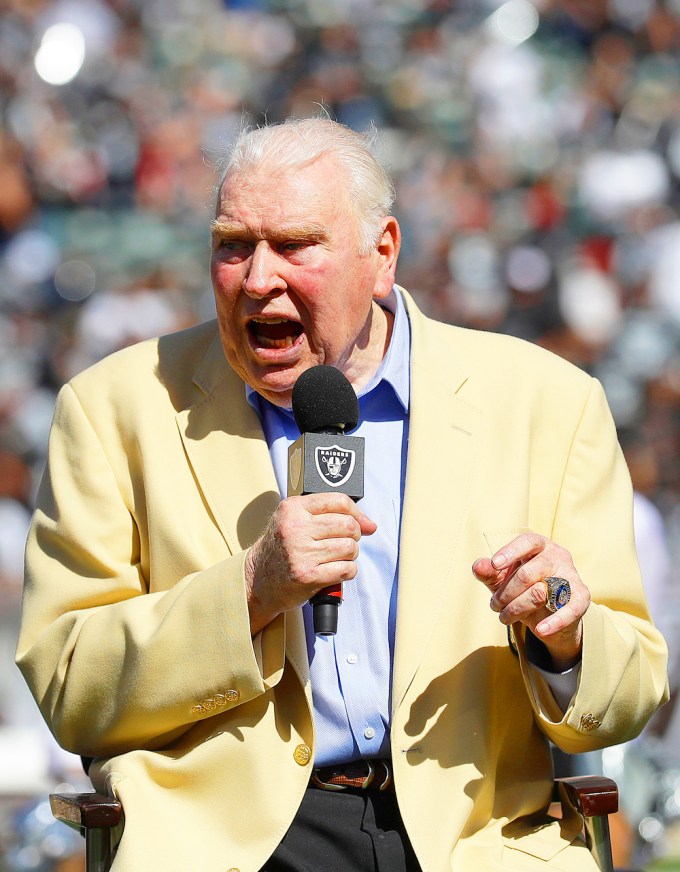 John Madden Honors Late Quarterback Ken Stabler