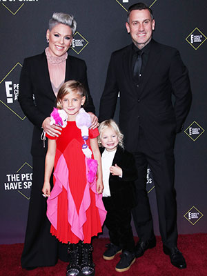 Pink Carey Hart Willow Hart Jameson Hart