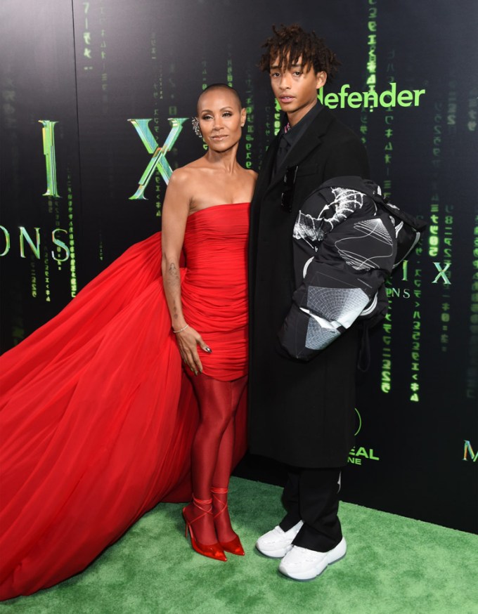 Jada Pinkett Smith & Jaden Smith Wow At ‘The Matrix Resurrections’ Premiere