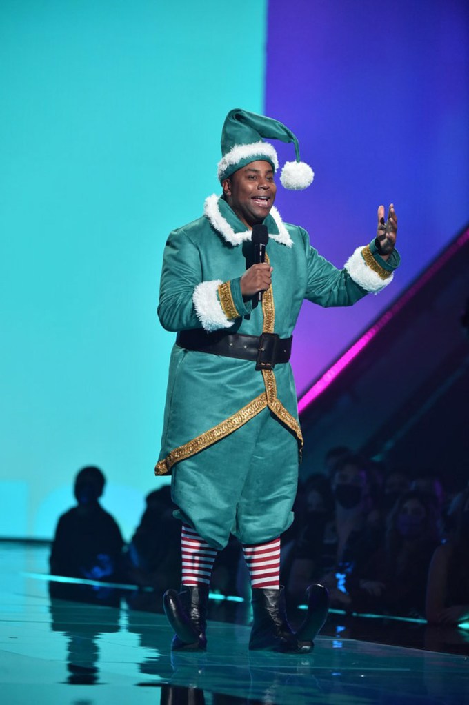 Kenan Thompson gets festive