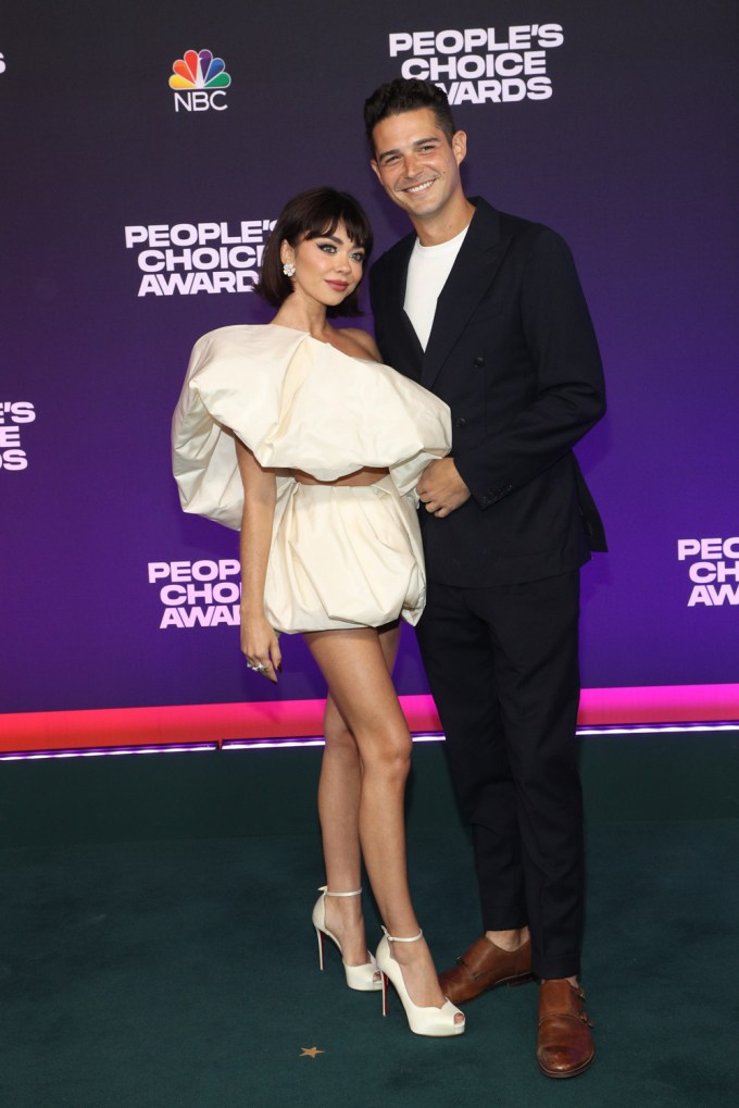 Sarah Hyland & Wells Adams couple up