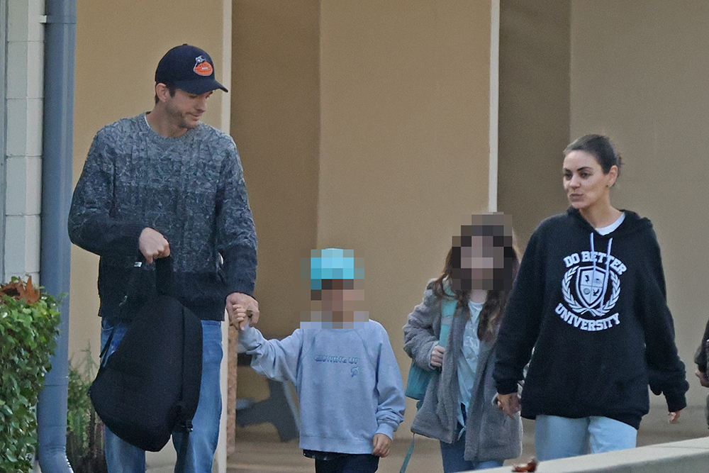 Ashton Kutcher Mila Kunis kids bg