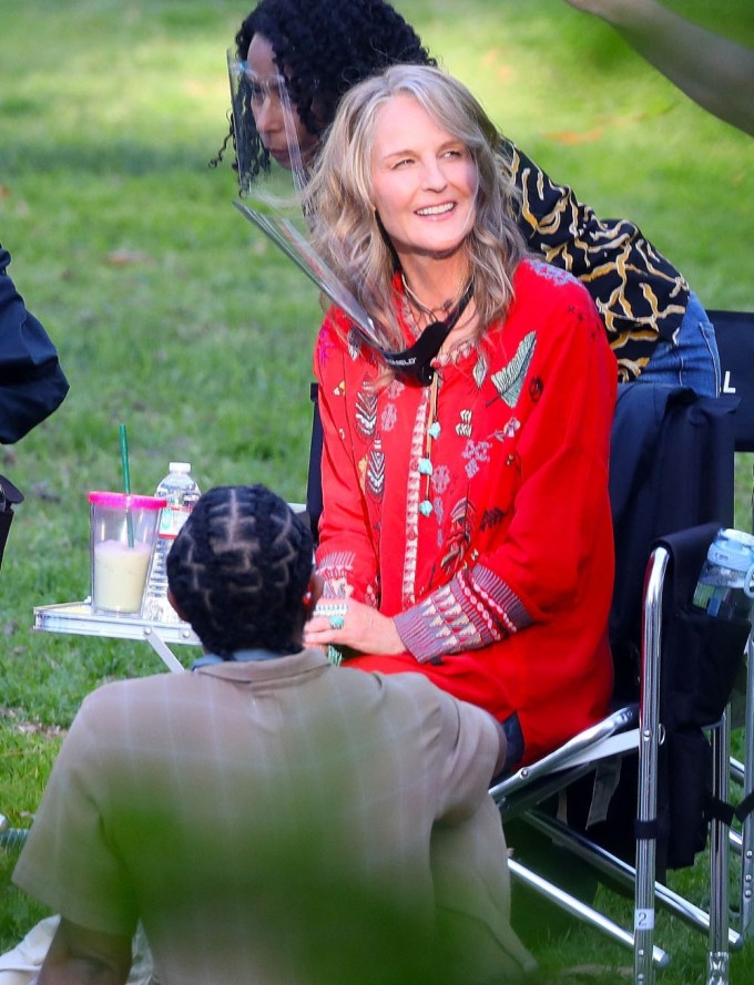 Helen Hunt Rocks Grey Hair