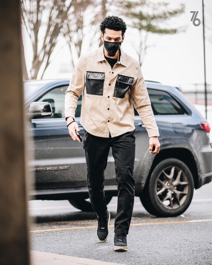 NBA 76ers Danny Green Wears DKNY