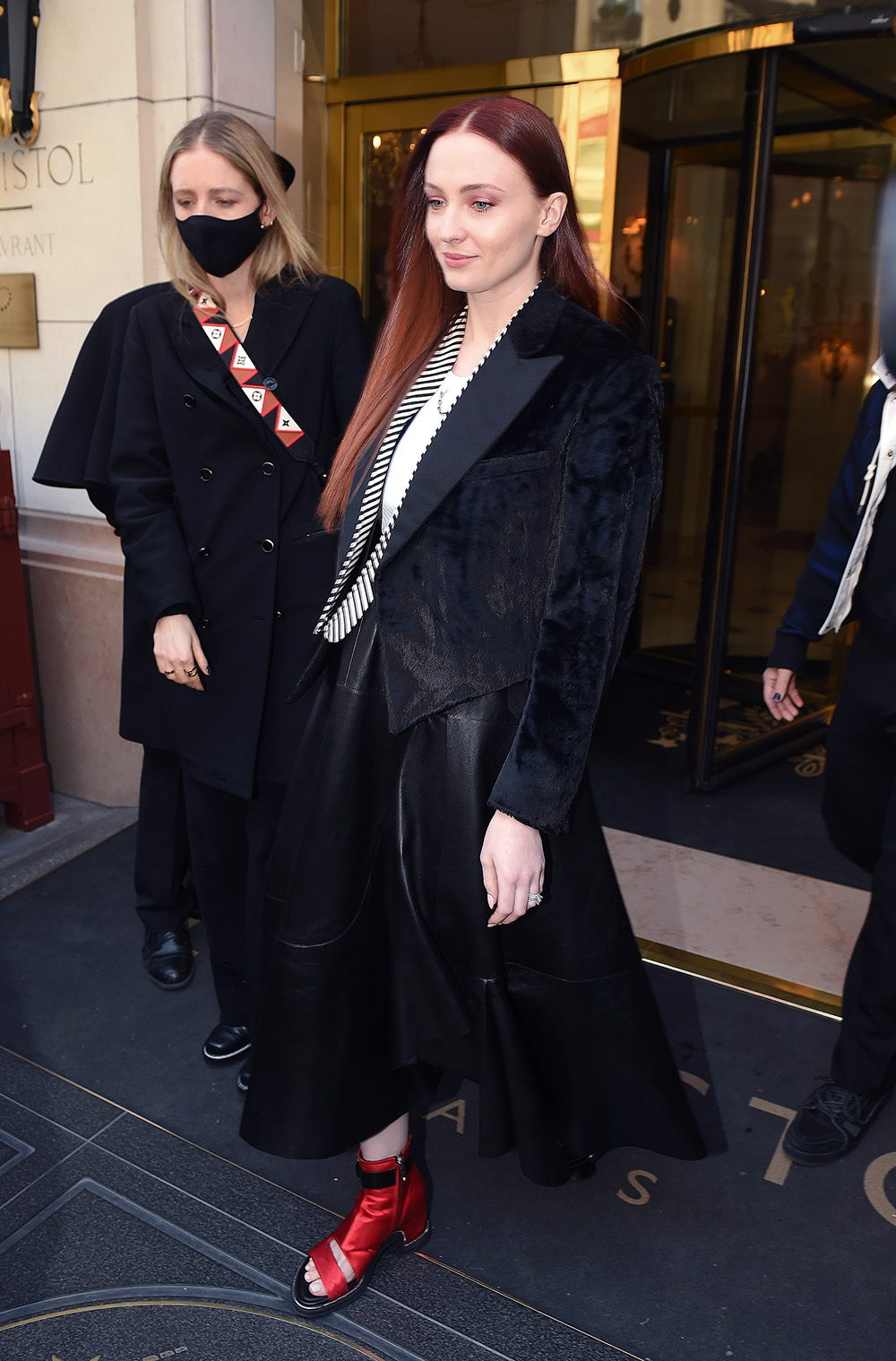 Sophie Turner & Joe Jonas are seen making their way to the Louis Vuitton fashion show in Paris. 07 Mar 2022 Pictured: Sophie Turner ,Joe Jonas. Photo credit: Neil Warner/MEGA TheMegaAgency.com +1 888 505 6342 (Mega Agency TagID: MEGA835366_004.jpg) [Photo via Mega Agency]