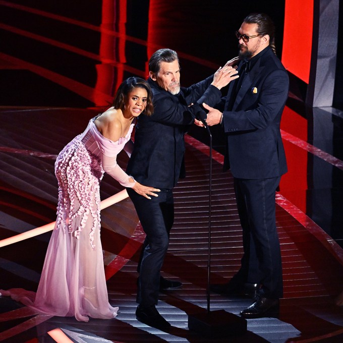 Regina Hall Rubs Down Josh Brolin