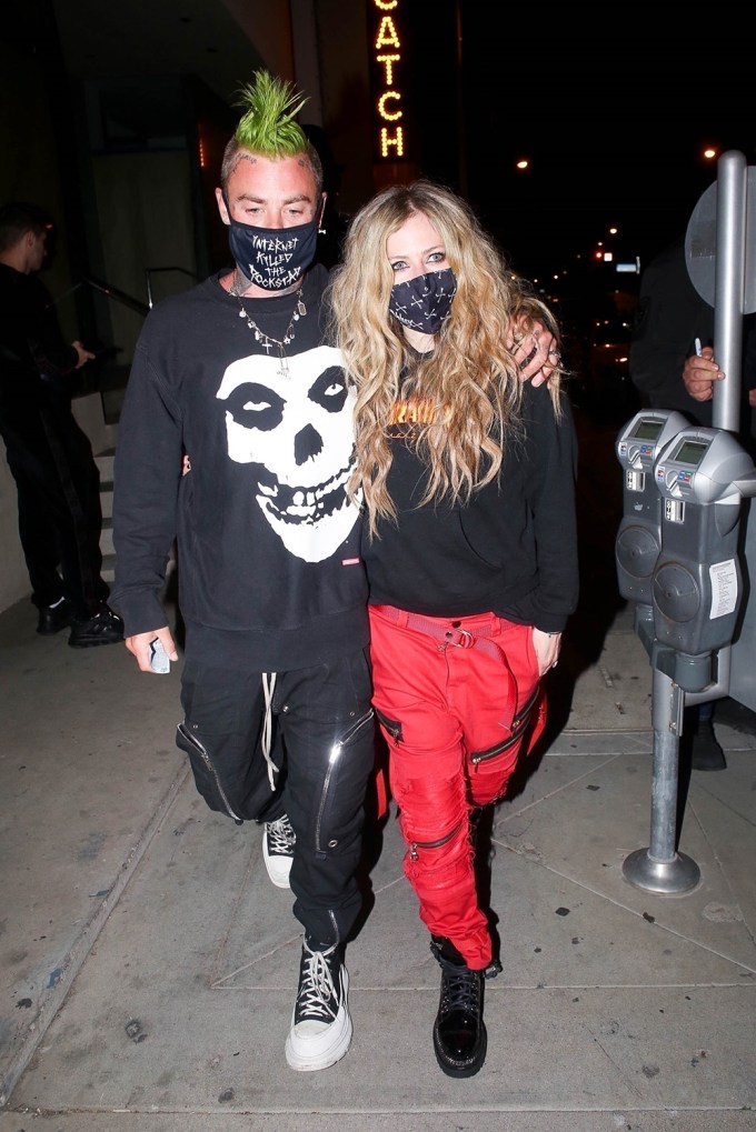 Mod Sun & Avril Lavigne Get Dinner