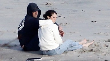 Shailene Woodley Aaron Rodgers at beach