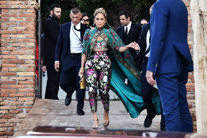 Jennifer Lopez Heads To The Dolce & Gabbana Show