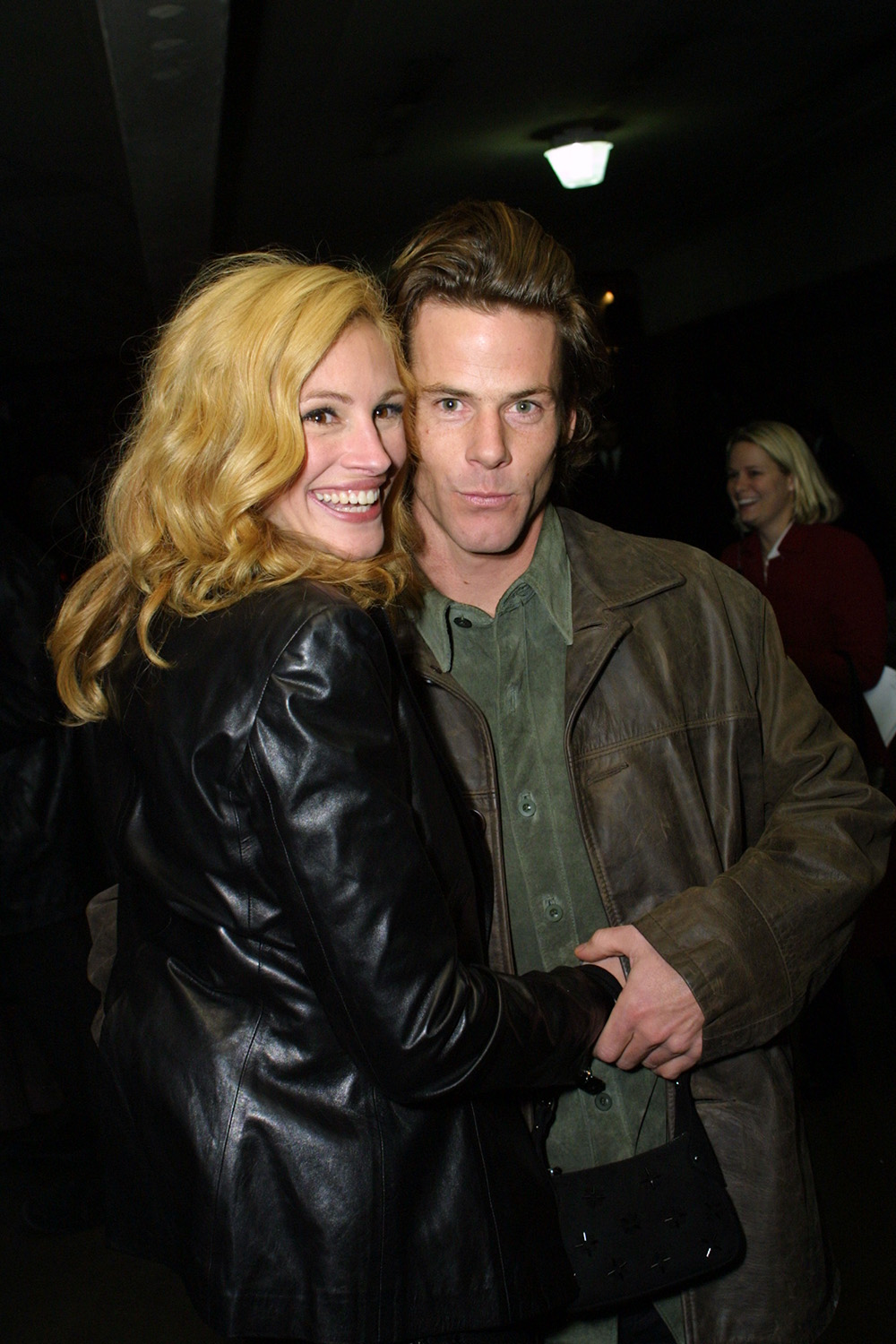 Julia Roberts and Danny Moder
JULIA ROBERTS AND DANNY MODER AT 'OCEANS ELEVEN' WORLD PREMIERE AFTER PARTY, LOS ANGELES, AMERICA - DEC 2001