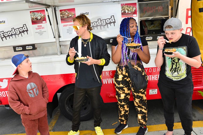 Hertz & @Foodgod Fueling Customers as They Arrive in LA